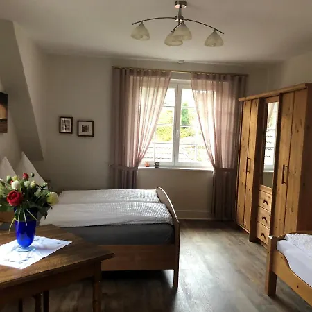 بيت للعطل Gutshaus Wilhelmsruh