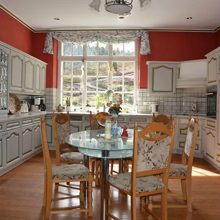 بيت للعطل Gutshaus Wilhelmsruh